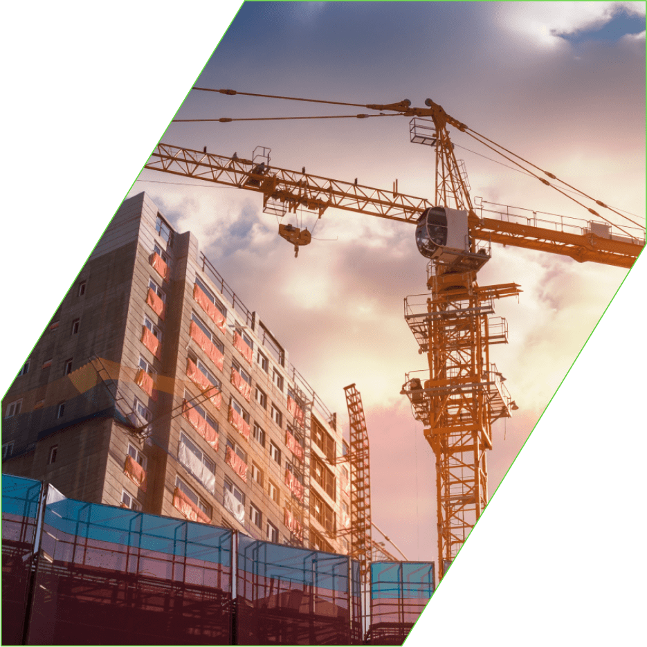 foto guindaste construindo imóvel